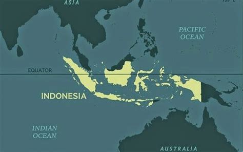 Negara indonesia terletak diantara dua samudra yaitu  Indonesia mempunyai banyak gunung berapi